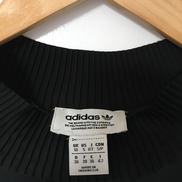 Adidas long sleeve ruffled shirt - Picture 4 of 4